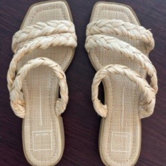 Brand: dolce vita raffia sandals   Color: natural  Size: 7.5 - Picture 1 of 4